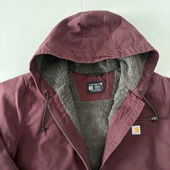 Carhartt Women’s Loose Fit Washed Hooded Duck Jacket in BlackBerry Purple - Picture 7 of 16